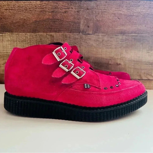 T.U.K Creeper A8507 Lipstick Pink Wildleder 3 Buckle Pointed Boot - Picture 3 of 11